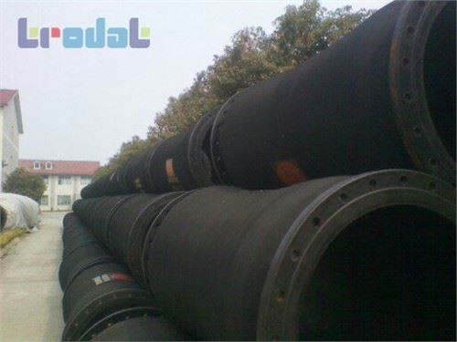 ڈریجر کے لیے ربڑ پائپ۔